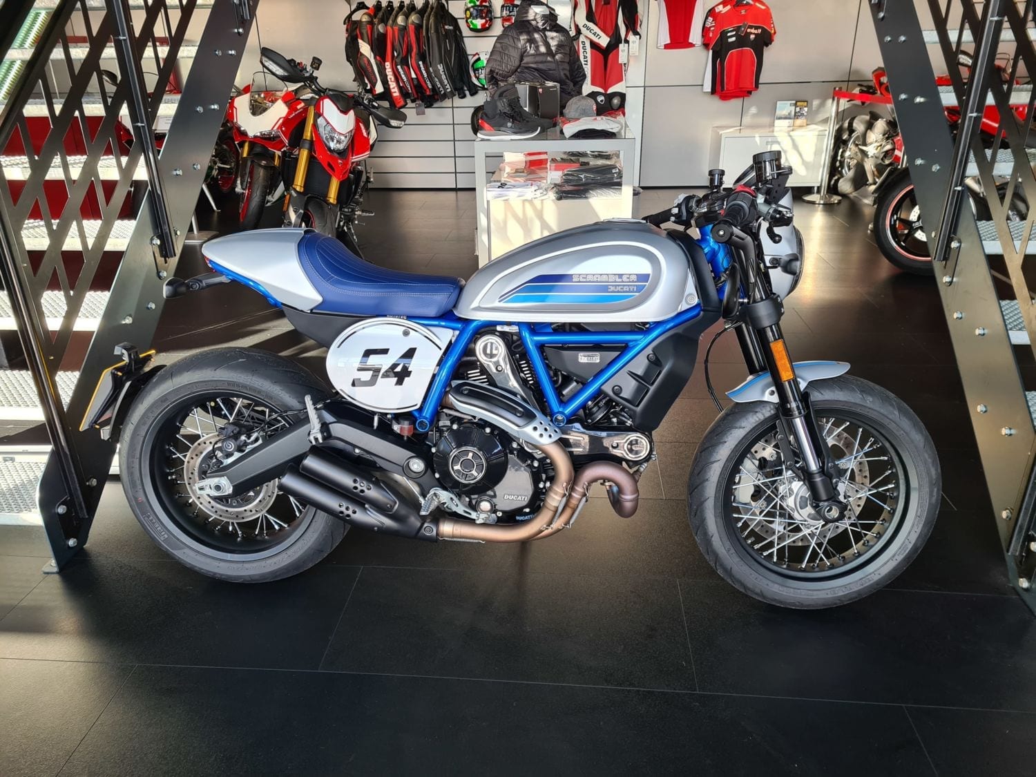2018 Ducati Scrambler Cafe Racer 19my Millsport Motorcycles