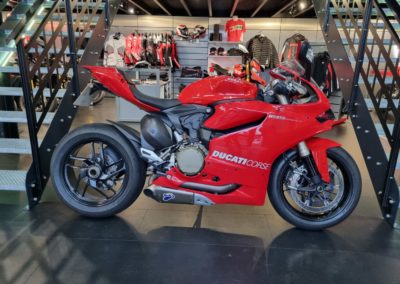 2014 Ducati Panigale 1199 – £1000’s of extras